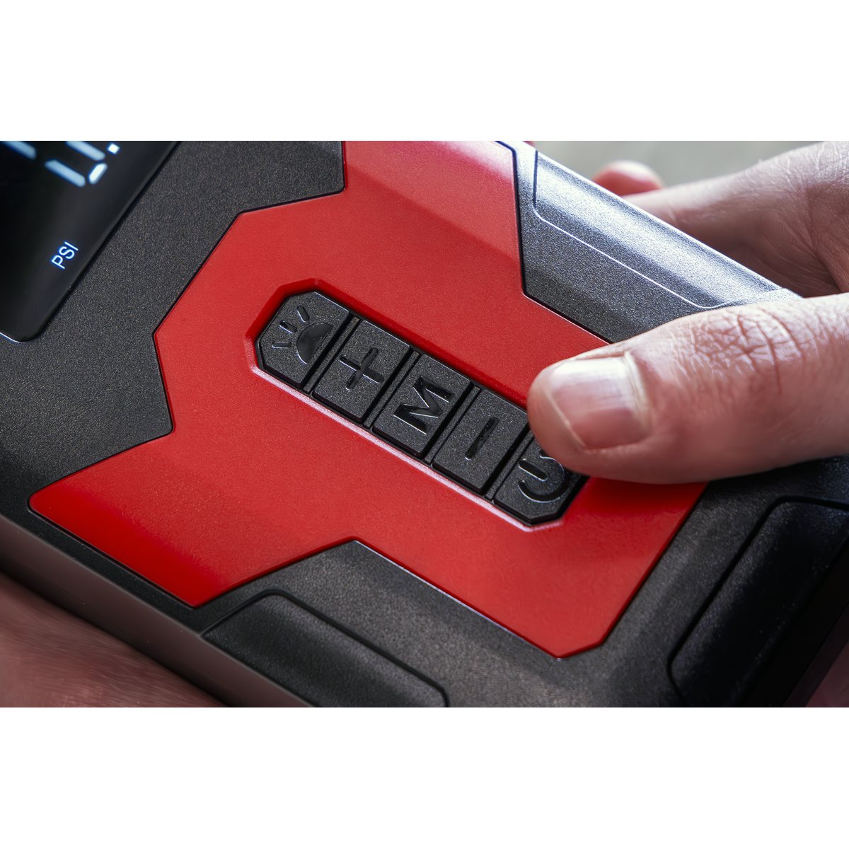 Rechargeable Tyre Inflator & Power Bank with Worklight 12V