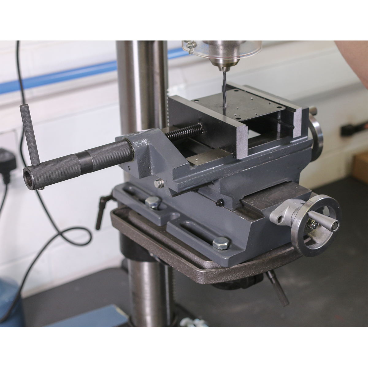 Professional Cross Vice 150mm