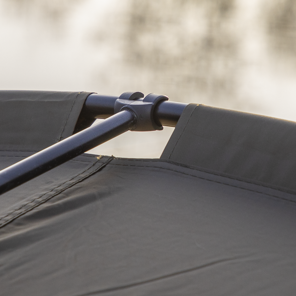 Dellonda Two-Person Fishing Bivvy Tent