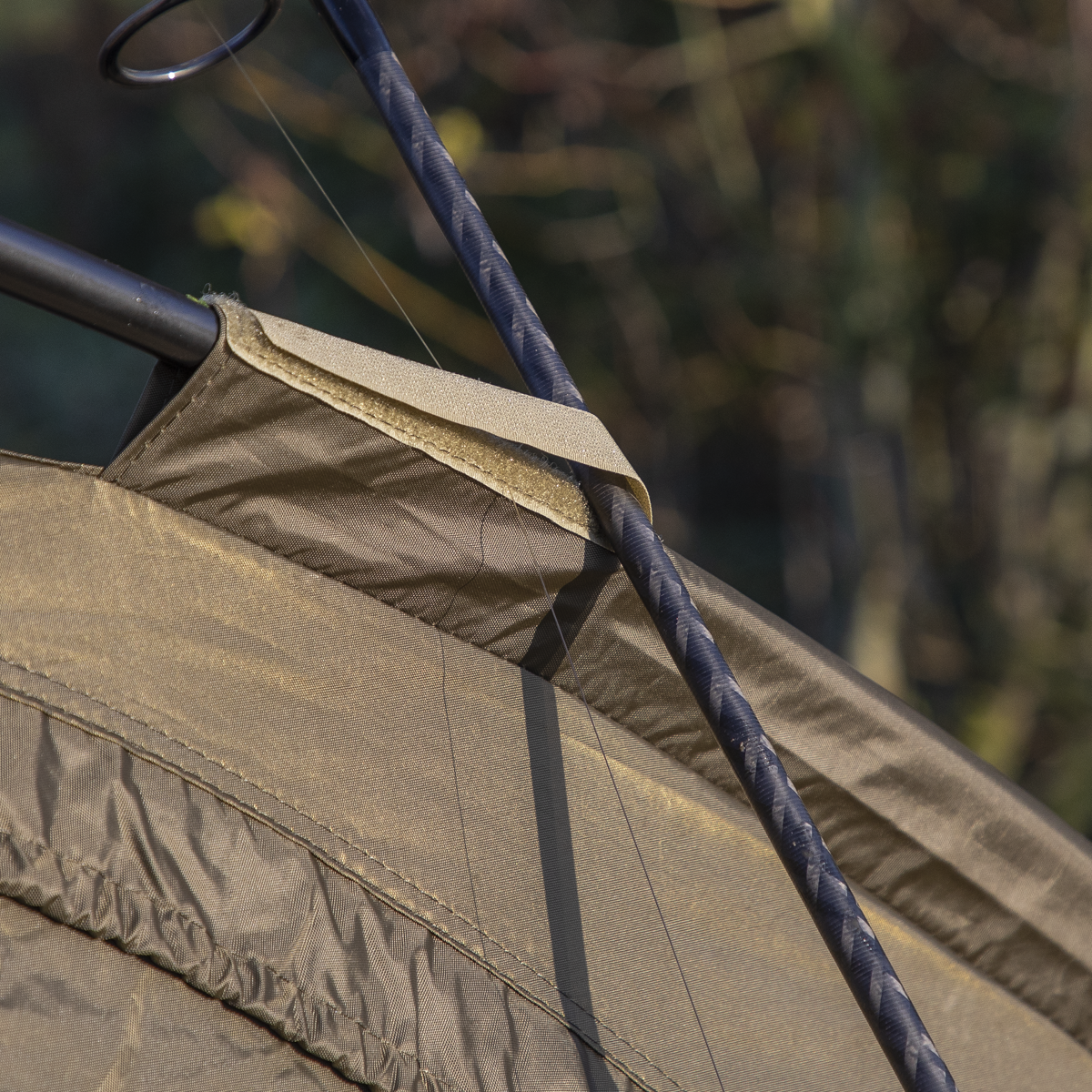Dellonda Two-Person Fishing Bivvy Tent