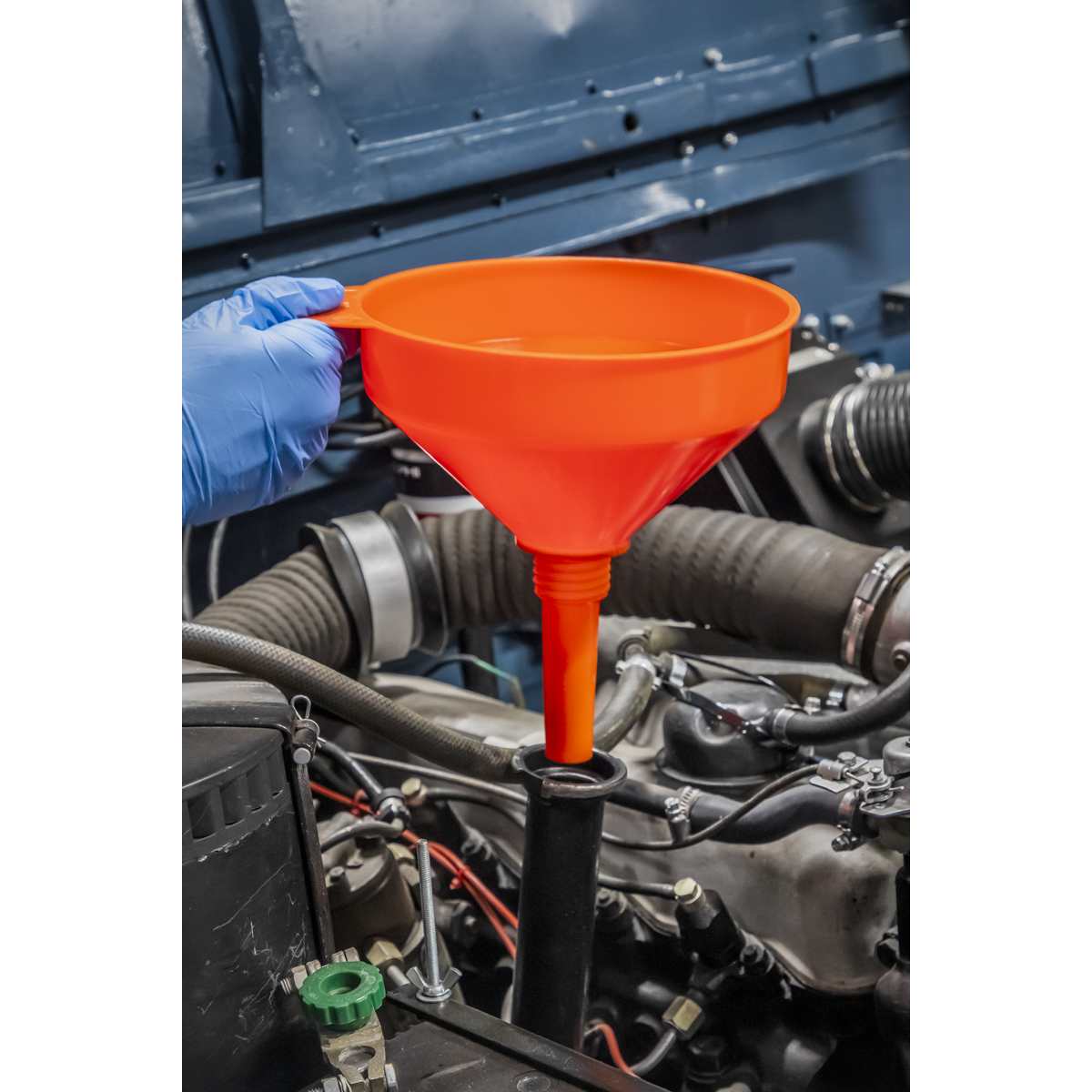 Fixed Spout Funnel with Filter 200mm - Medium