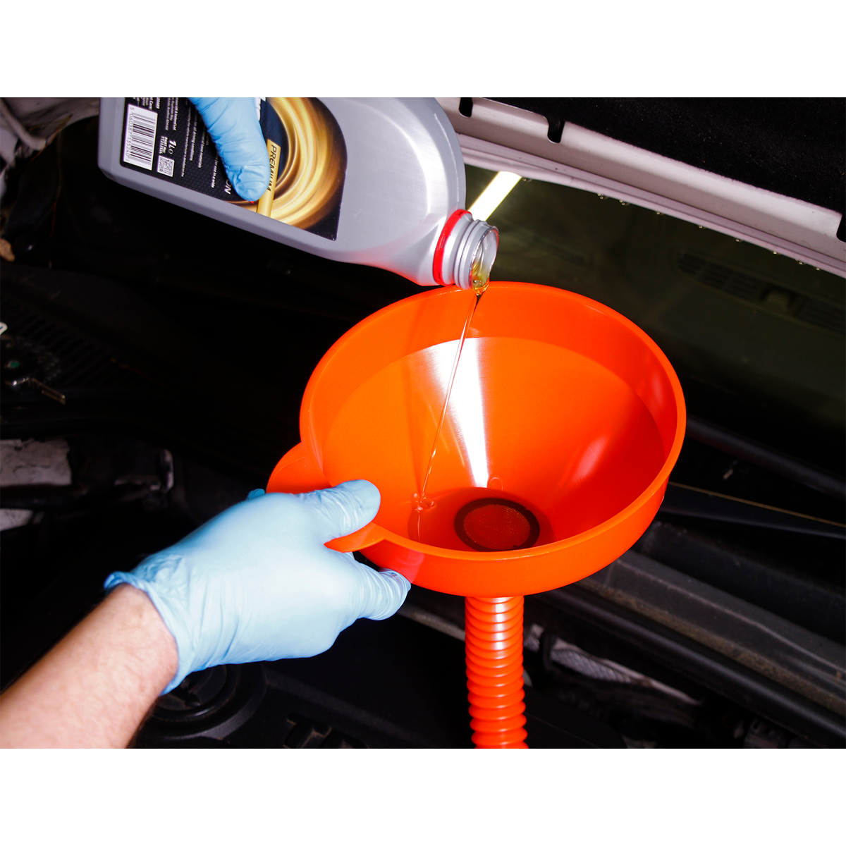 Flexible Spout Funnel with Filter 200mm - Medium