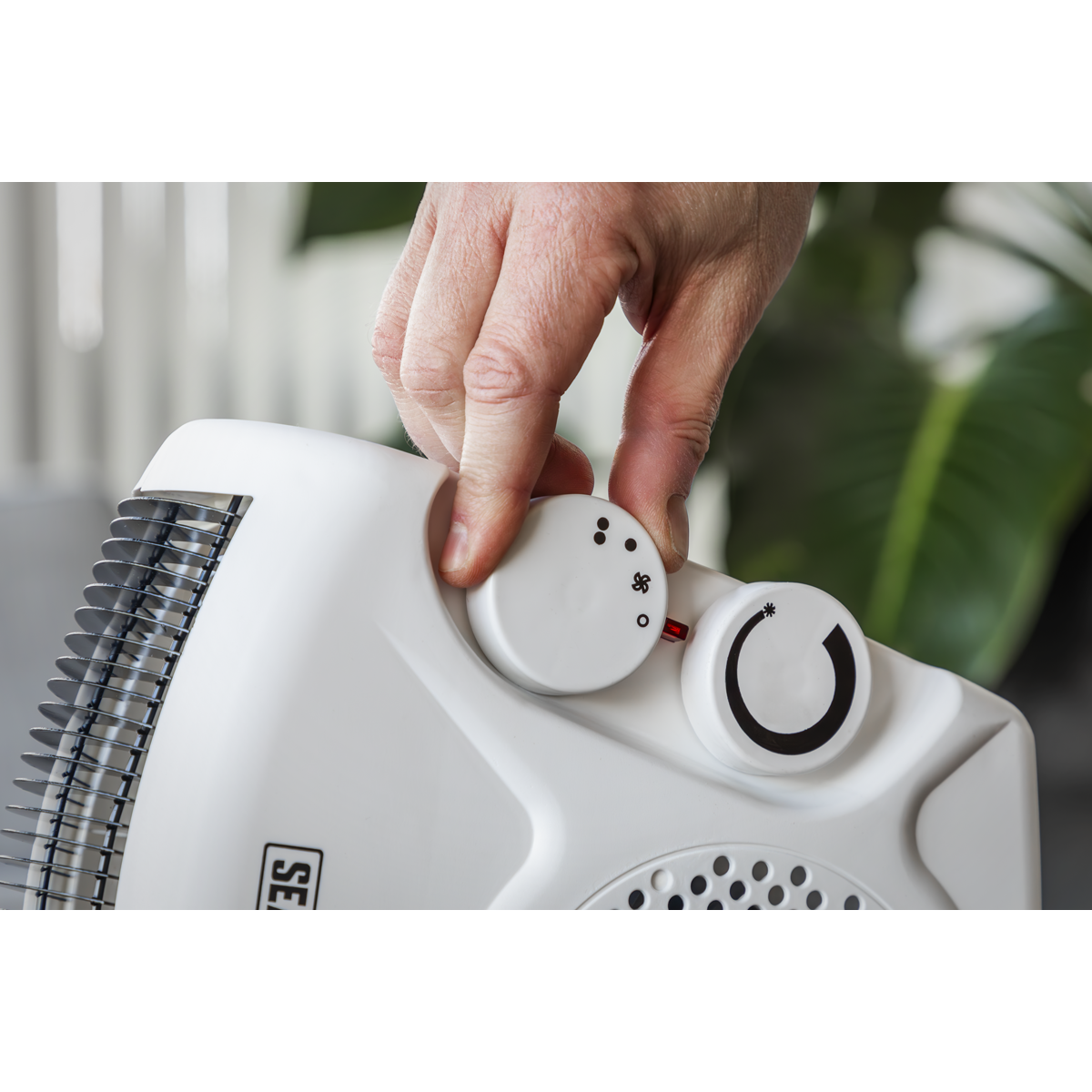 Fan Heater with 2 Heat Settings & Thermostat 2000W/230V