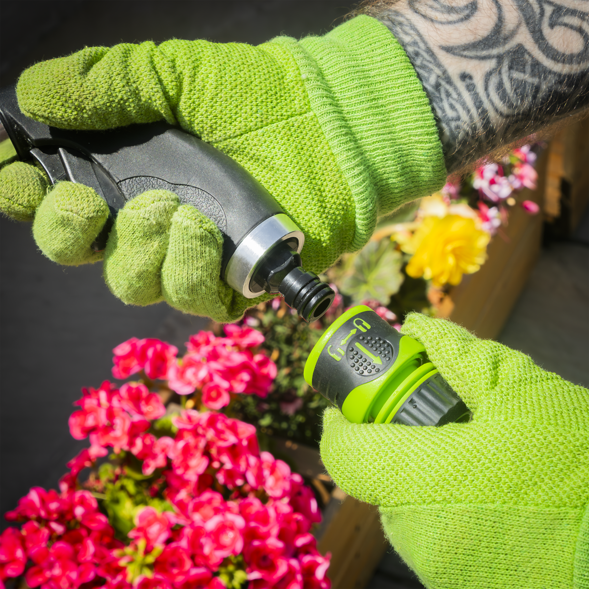 Adjustable Spray Gun With Soft Grip Handle