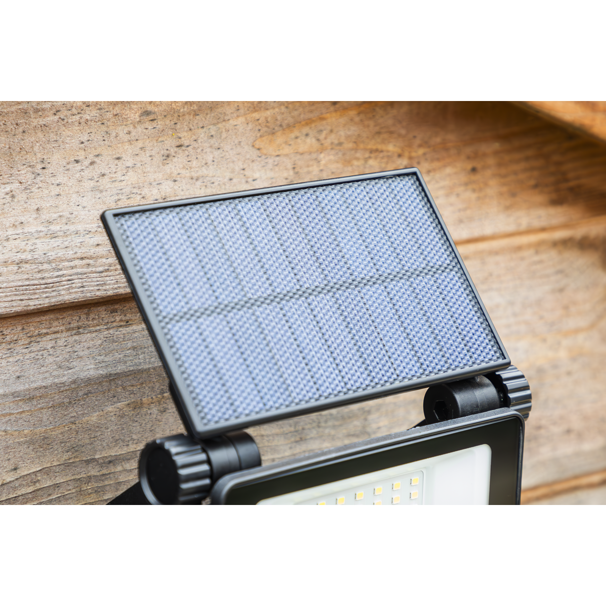 Extra-Slim Solar Floodlight with Wall Bracket 20W SMD LED