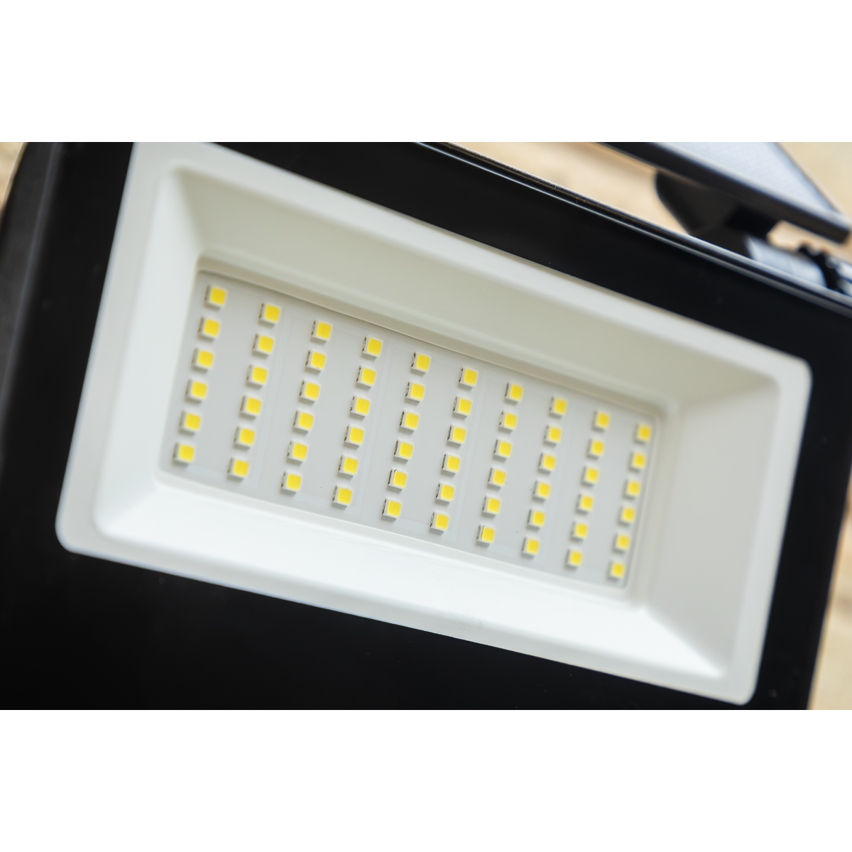 Extra-Slim Solar Floodlight with Wall Bracket 30W SMD LED