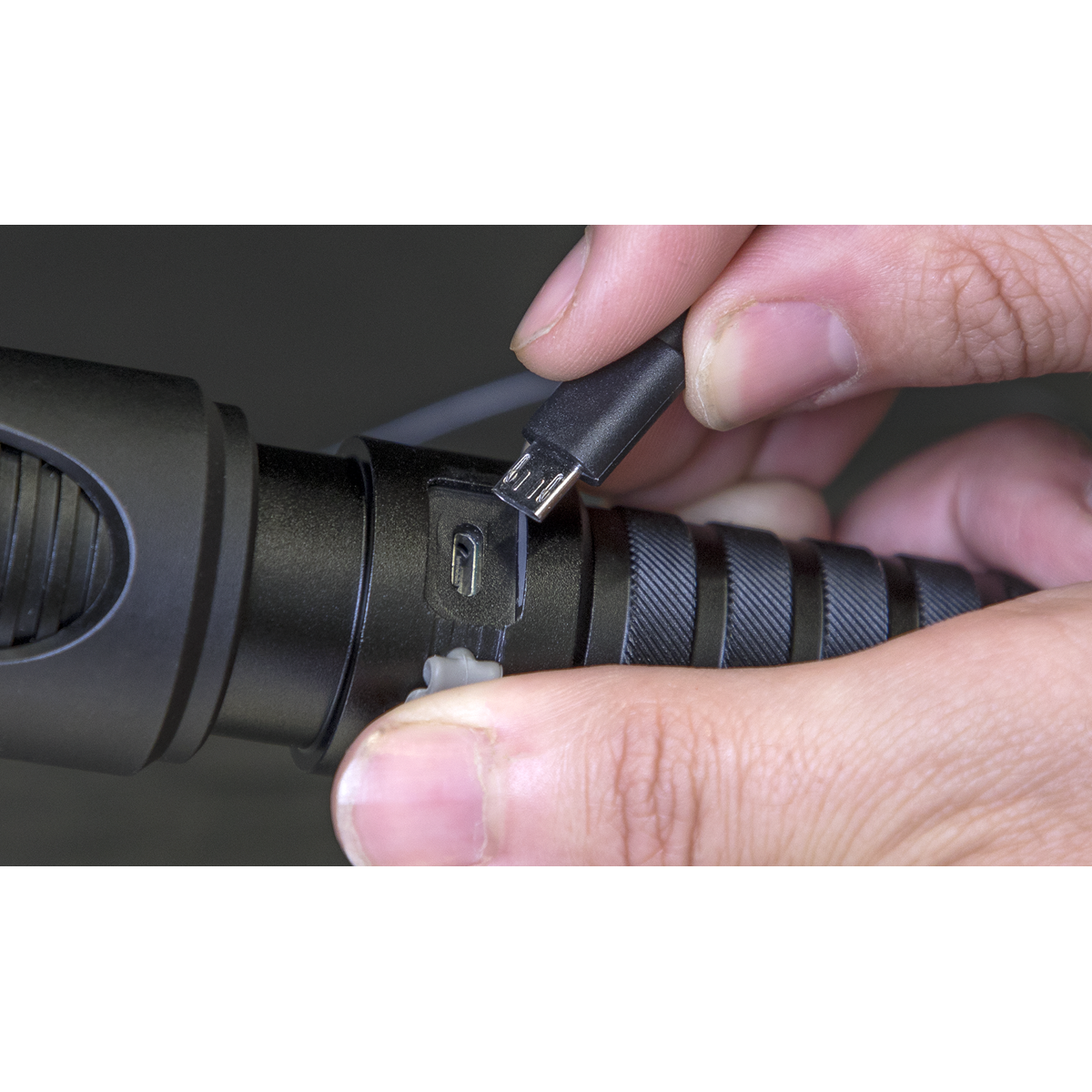 Rechargeable Aluminium Torch with Adjustable Focus