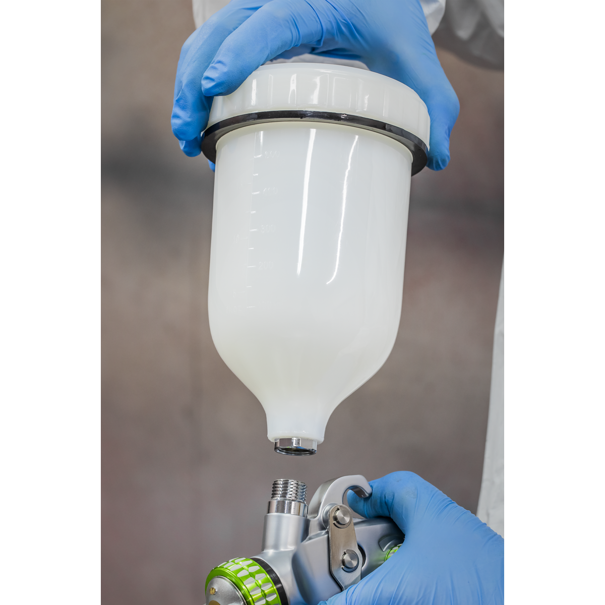 Premier Professional LVLP Gravity Feed Spray Gun 1.4mm Set-Up