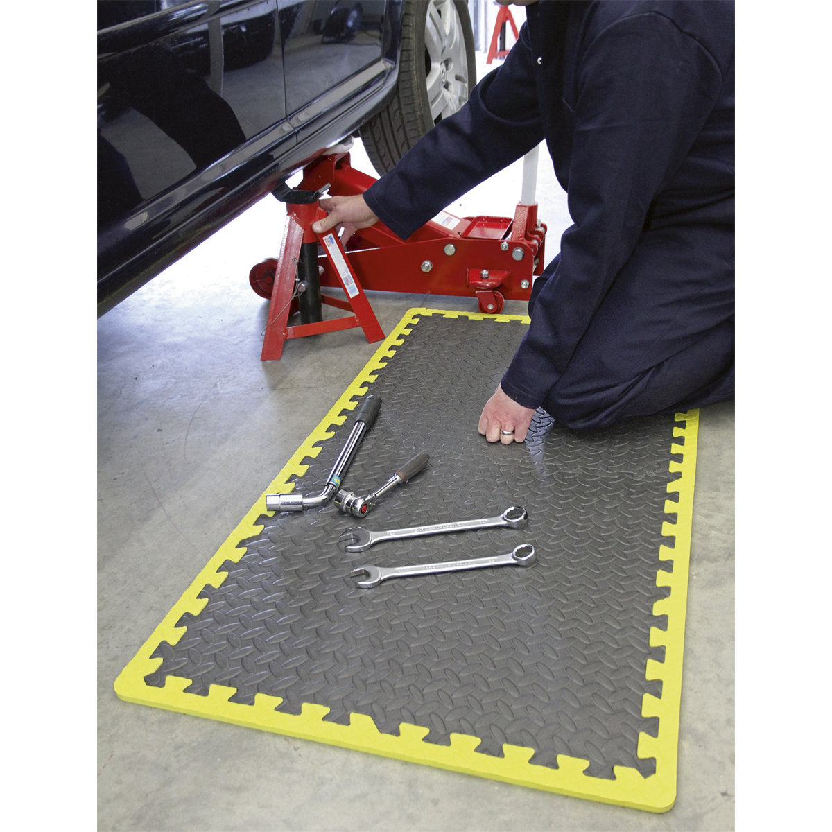 Interlocking EVA Foam Workshop Mat Set with Hi-Vis Edges 1240 x 1825mm
