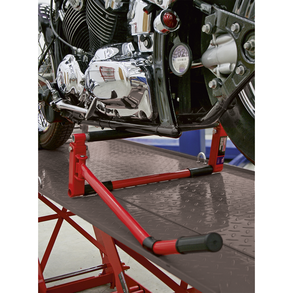 Two Arm Centre Stand