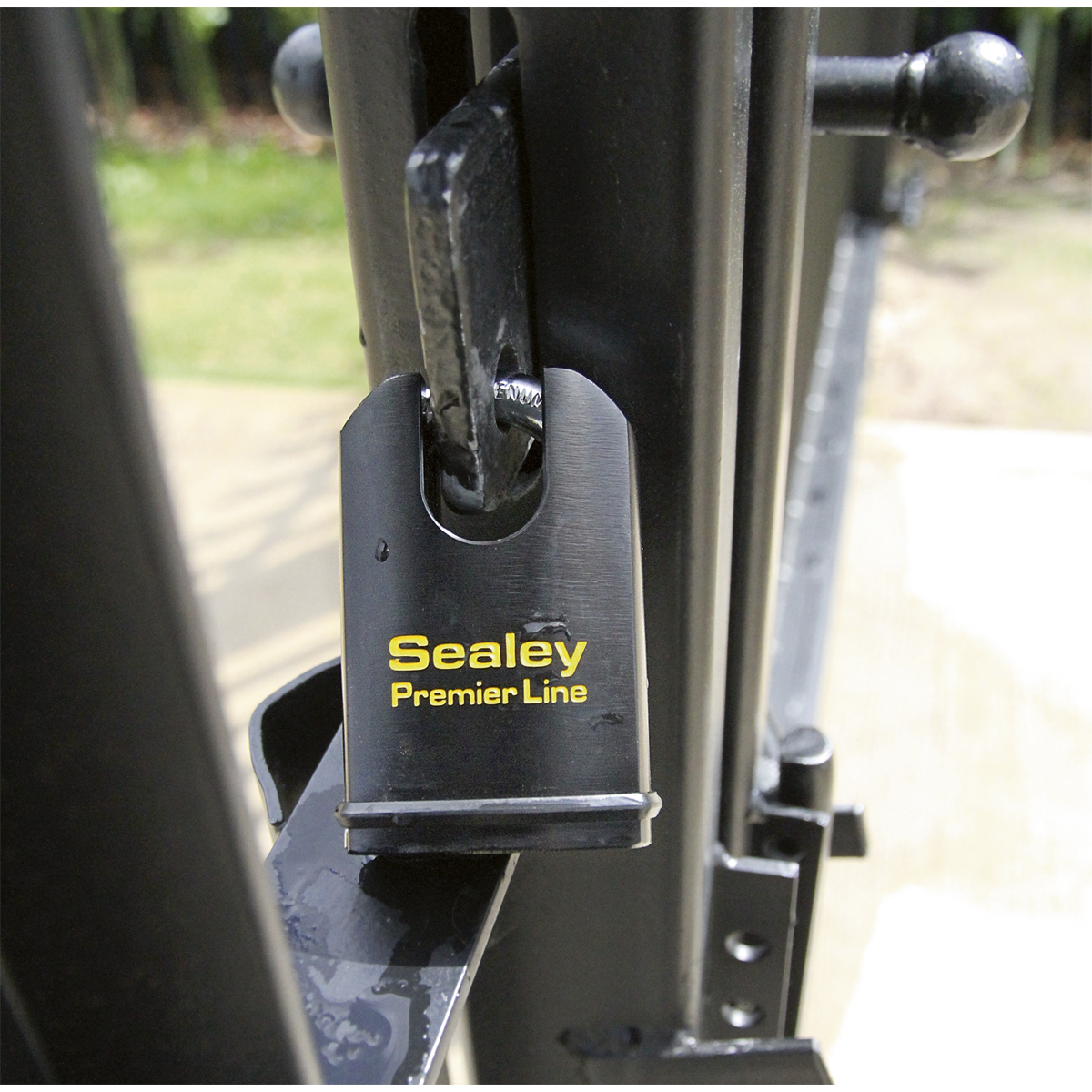 Premier™ Steel Body Padlock Shrouded Shackle 61mm