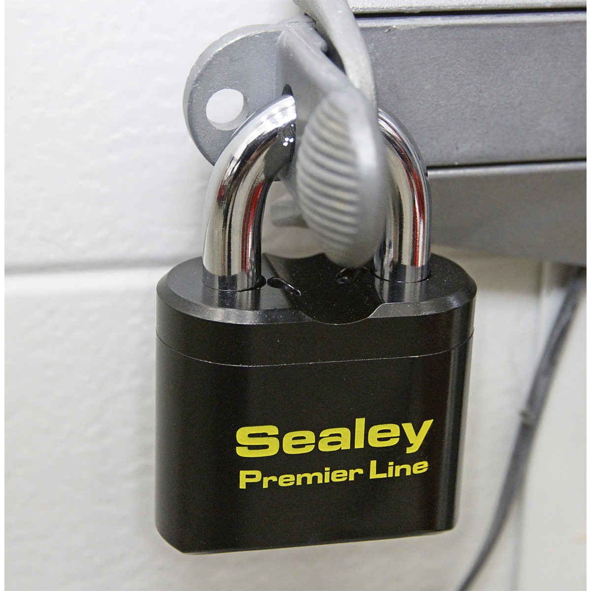 Premier™ Steel Body Combination Padlock 62mm