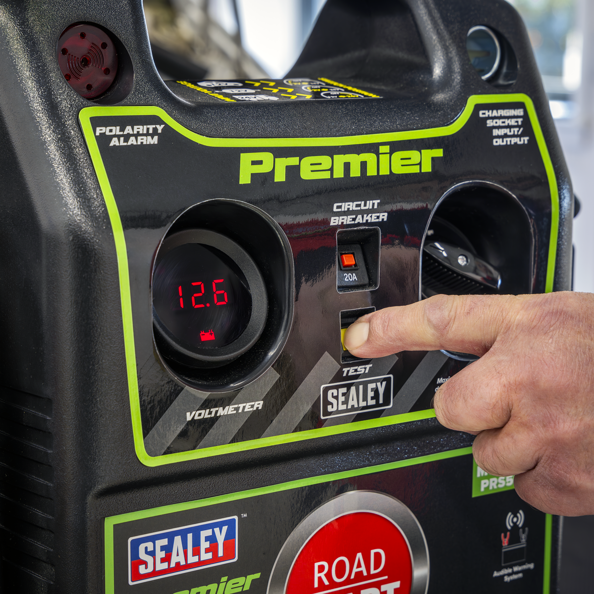 12/24V Premier RoadStart® Jump Starter