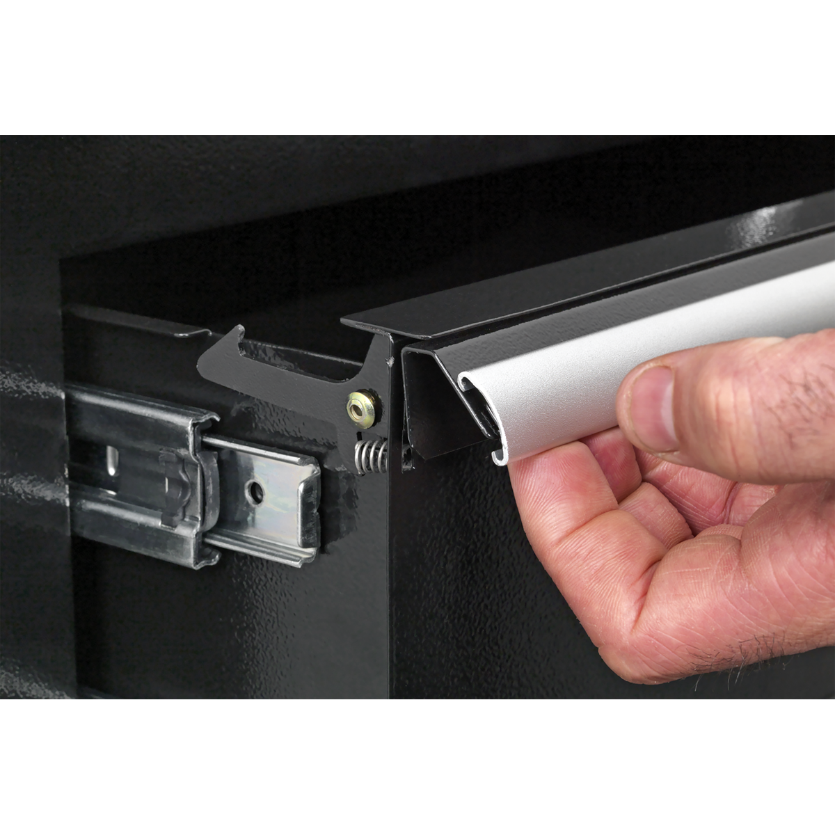 Premier™ Heavy-Duty Rollcab 6 Drawer 675mm - Black
