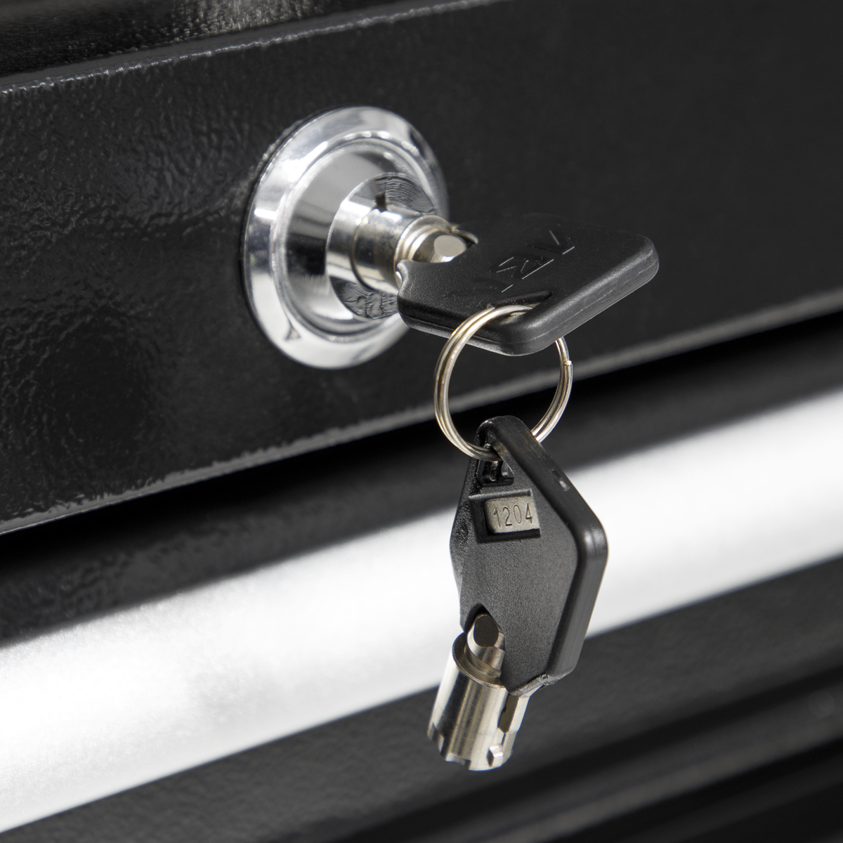 Premier™ Heavy-Duty Rollcab 6 Drawer 675mm - Black