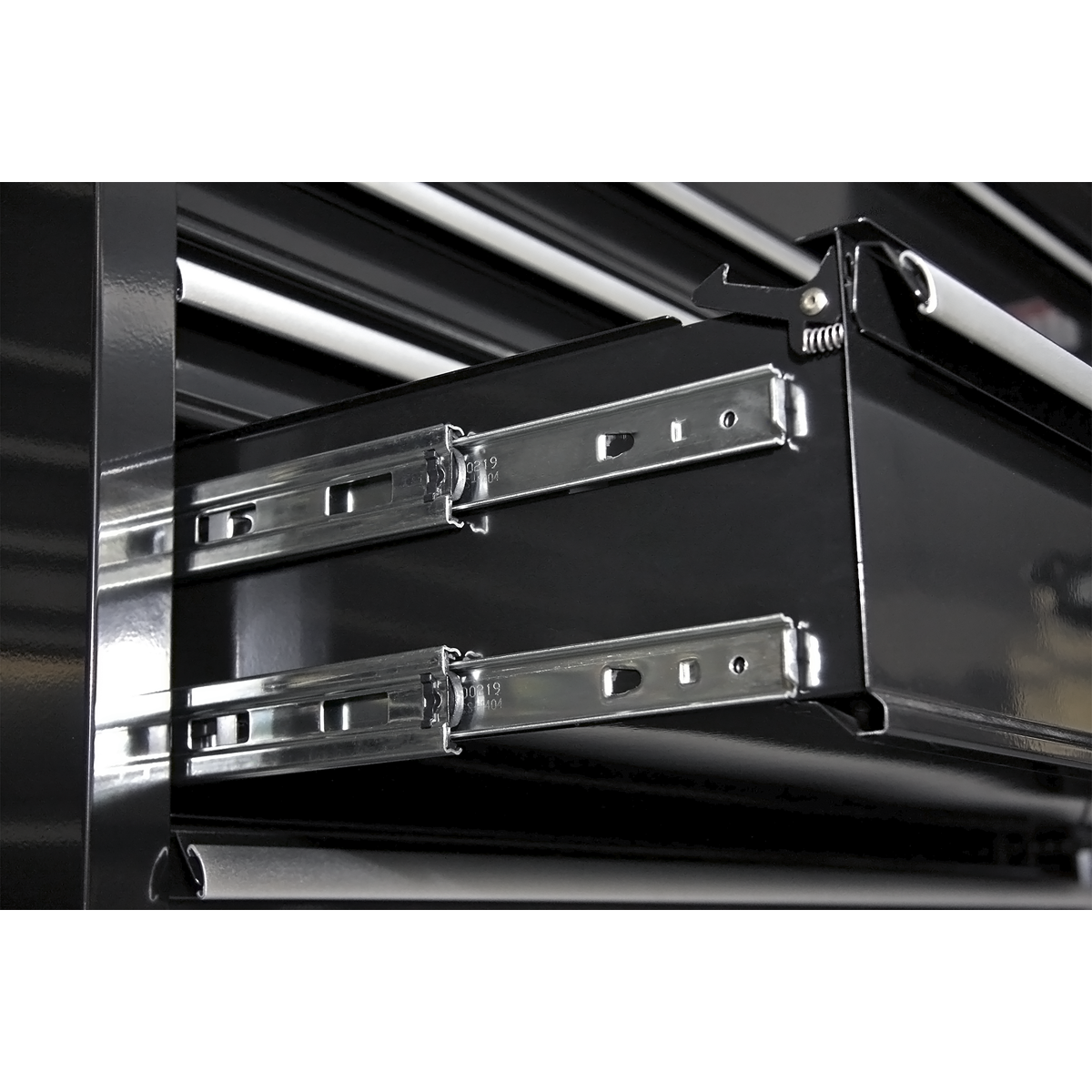 Premier™ Heavy-Duty Rollcab 6 Drawer 675mm - Black