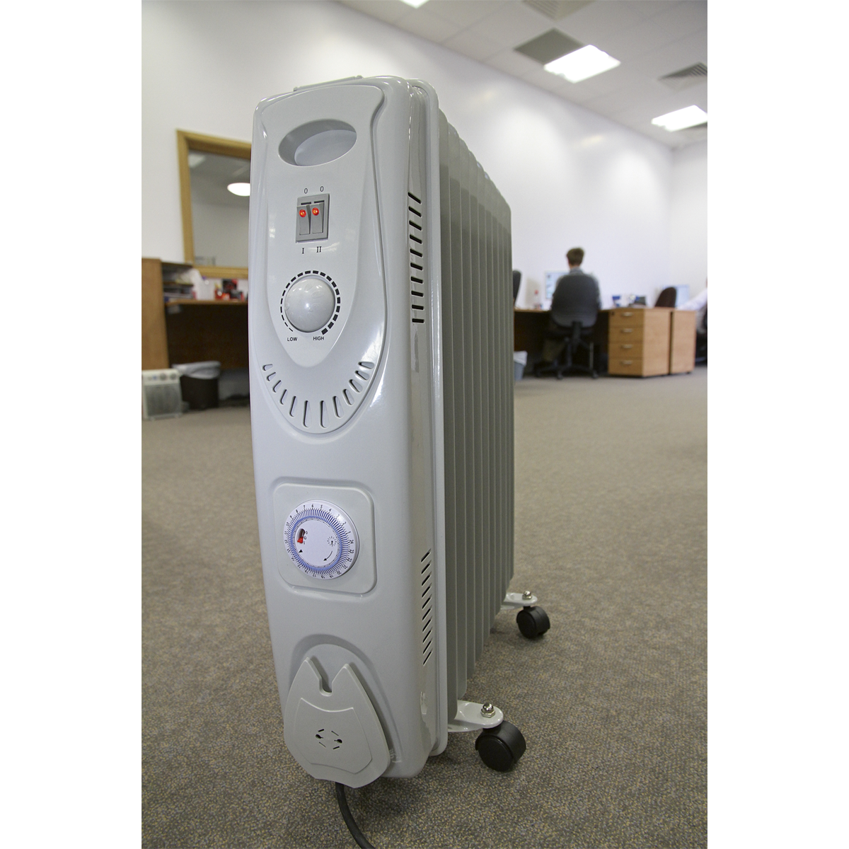 11-Element Oil Filled Radiator with Timer 2500W/230V