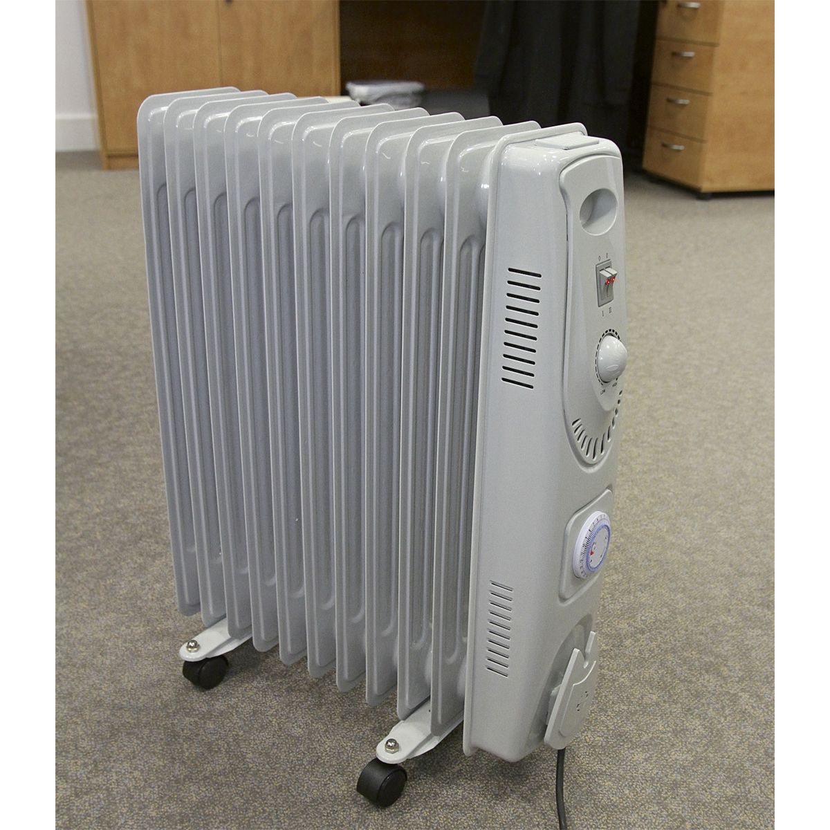 11-Element Oil Filled Radiator with Timer 2500W/230V