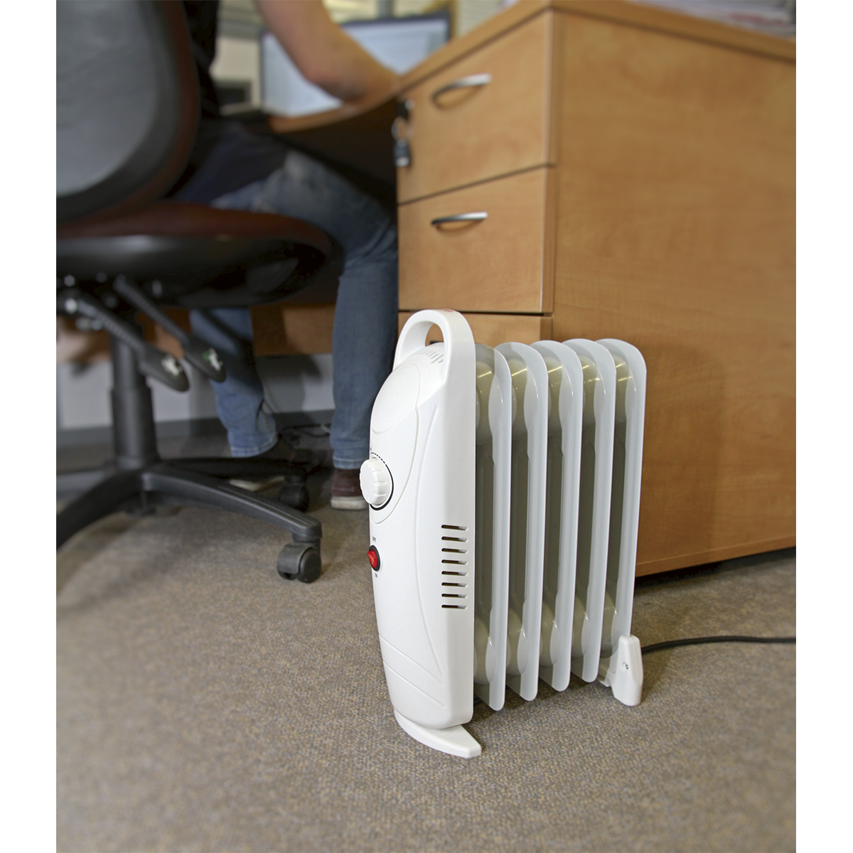 6-Element Oil-Filled Mini Radiator 800W/230V