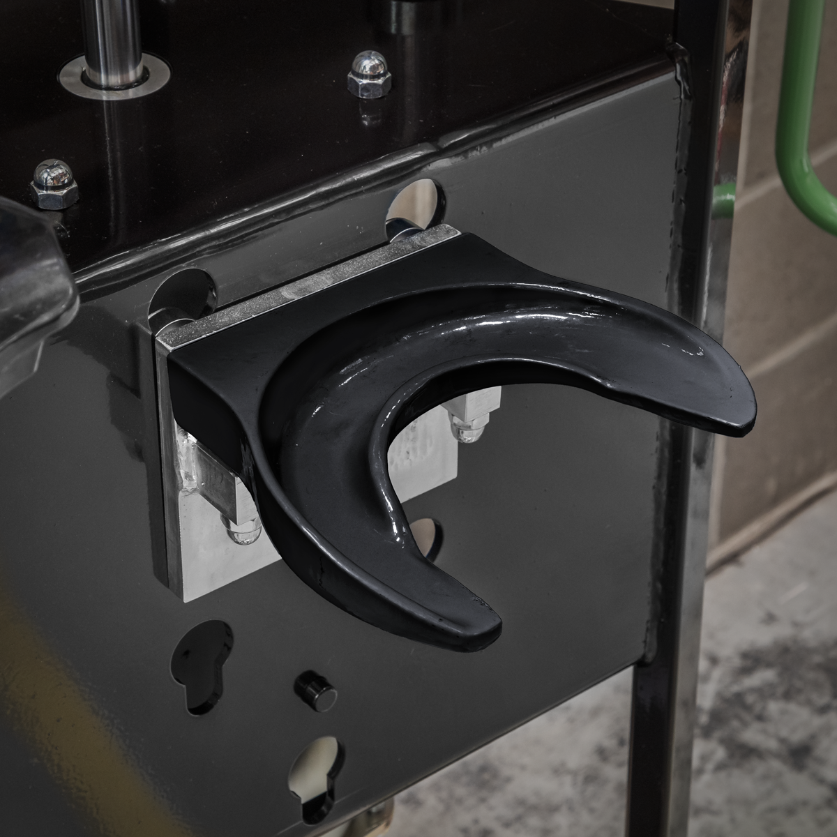 Left-Handed Coil Spring Yoke