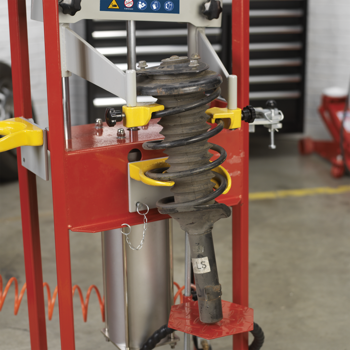 Air Operated Coil Spring Compressor