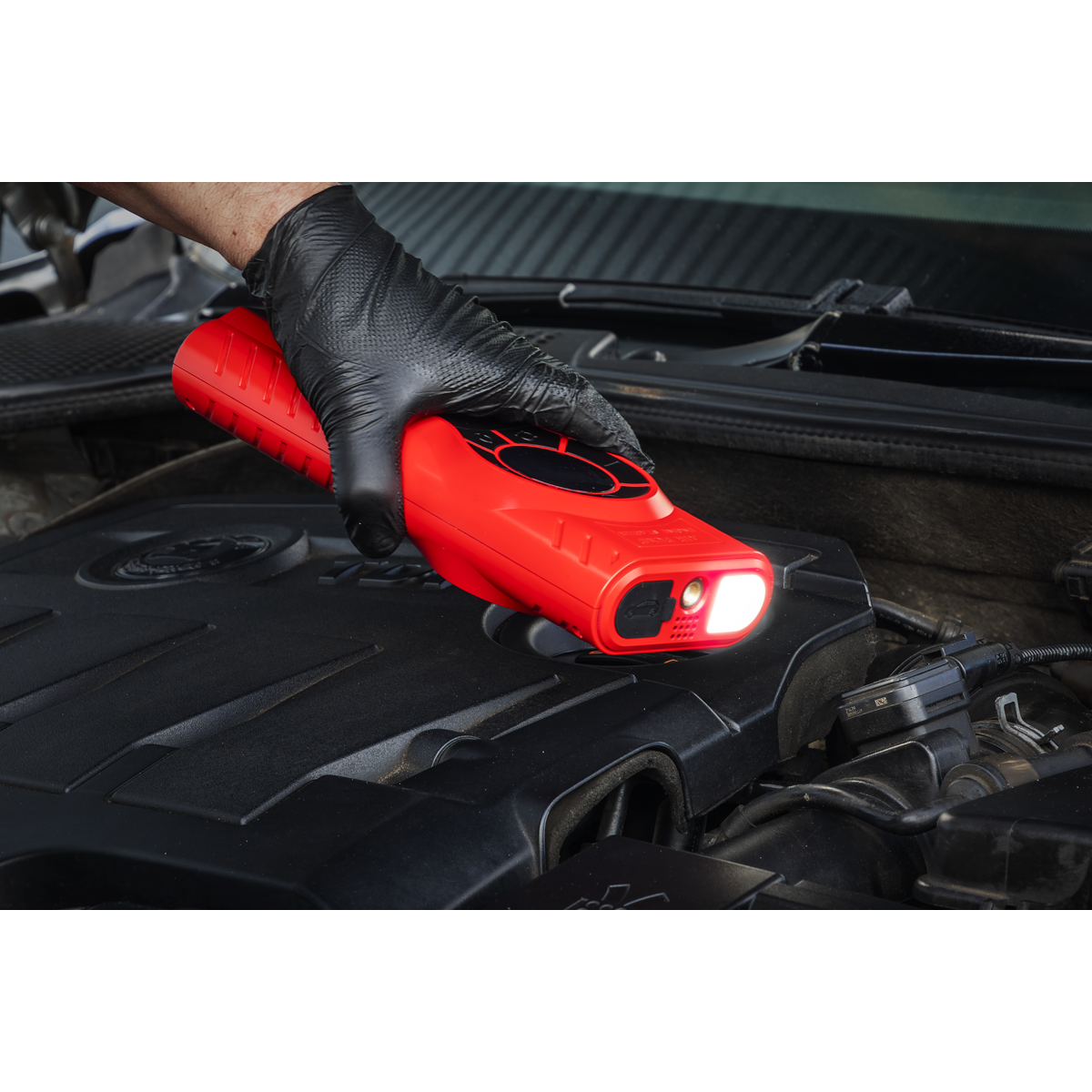 RoadStart® 12V Jump Starter & Tyre Inflator 1200A
