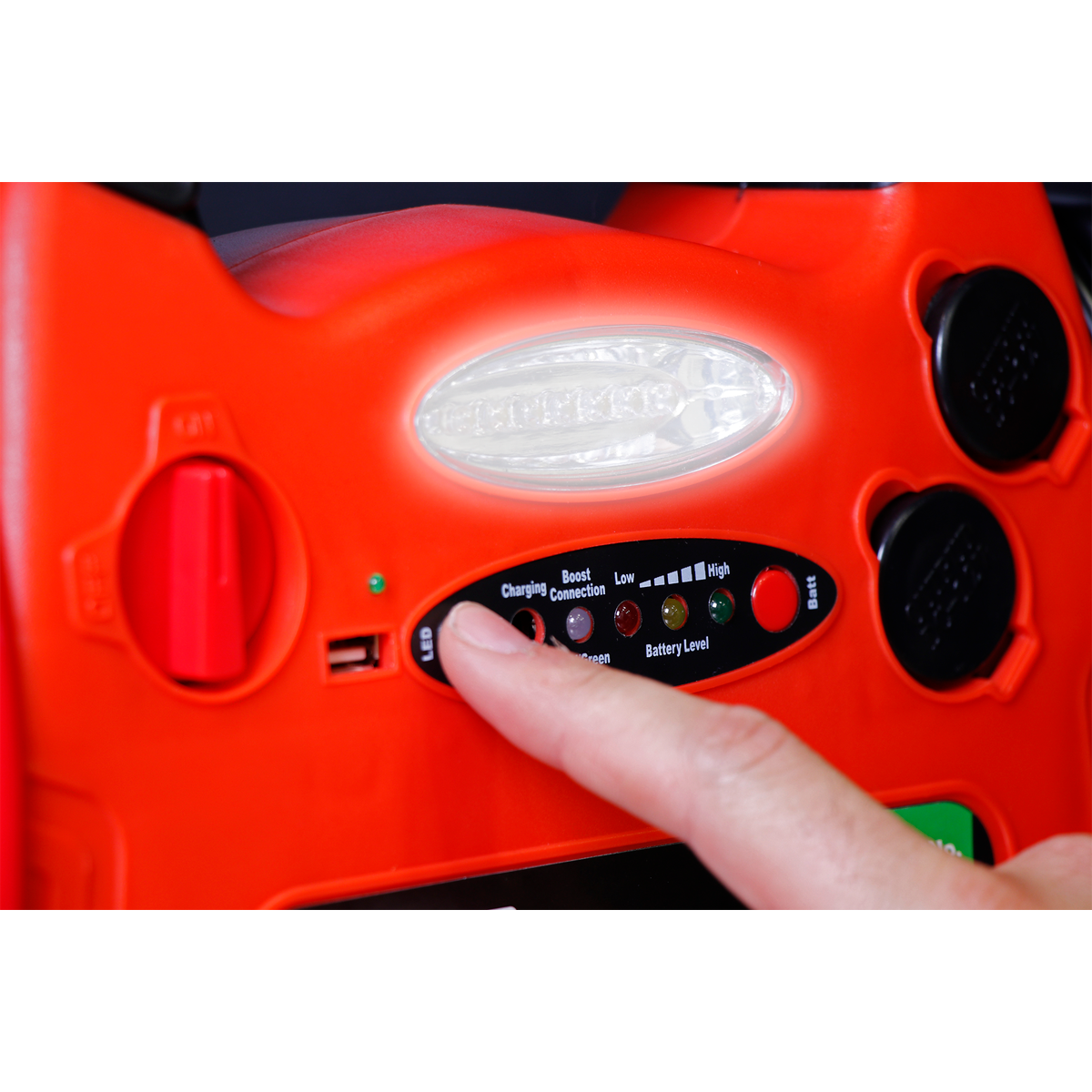 RoadStart® 12V Emergency Jump Starter 900 Peak Amps