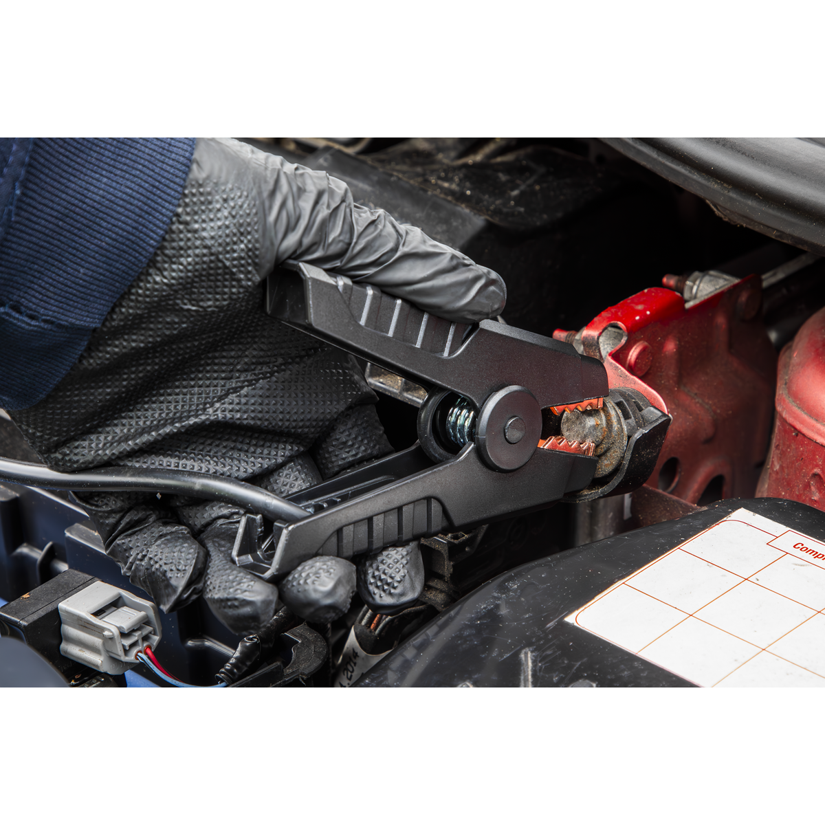 RoadStart® 12V Jump Starter Power Pack 2000A
