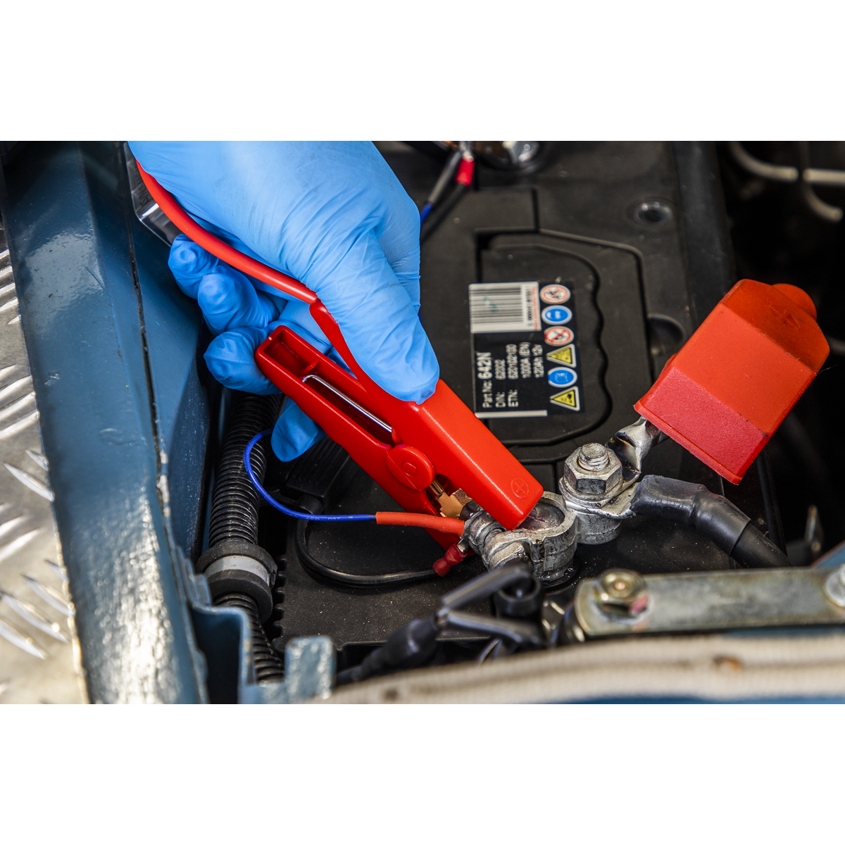RoadStart® 12V Lithium-ion Jump Starter Power Pack