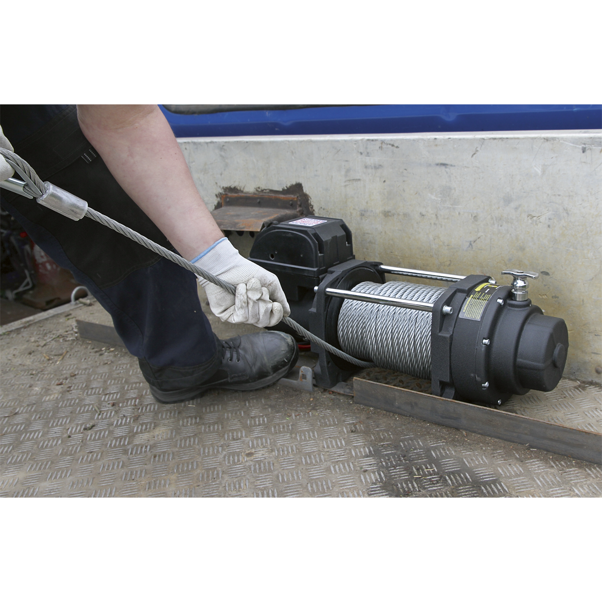 Premier Industrial Recovery Winch 8180kg (18000lb) Line Pull 12V