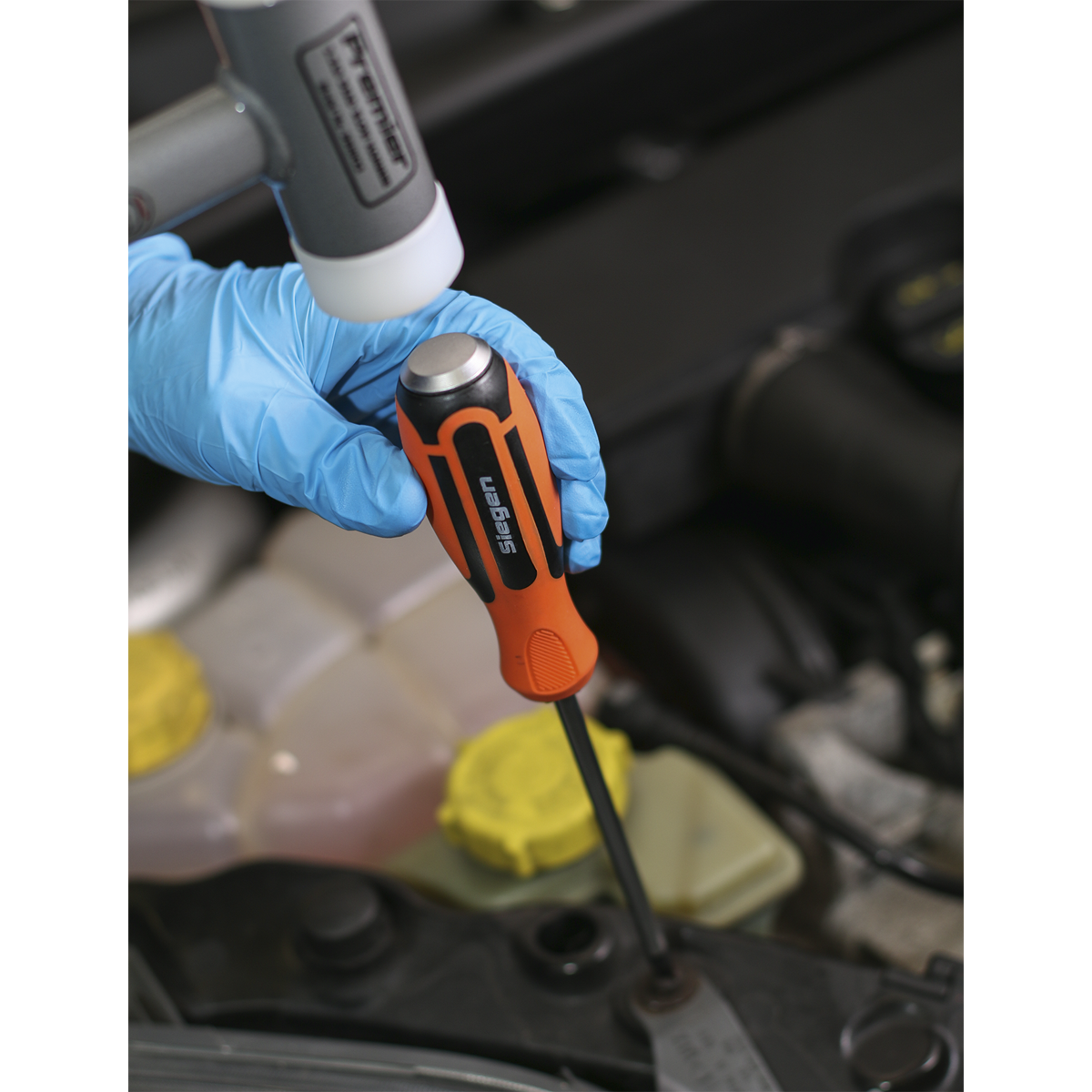 Siegen Hammer-Thru Screwdriver, Hex Key & Bit Set 44pc