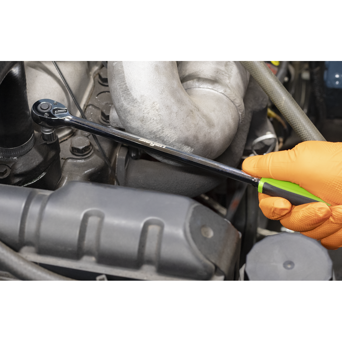 Siegen Extra-Long Ratchet Wrench with Flip Reverse 1/4"Sq Drive