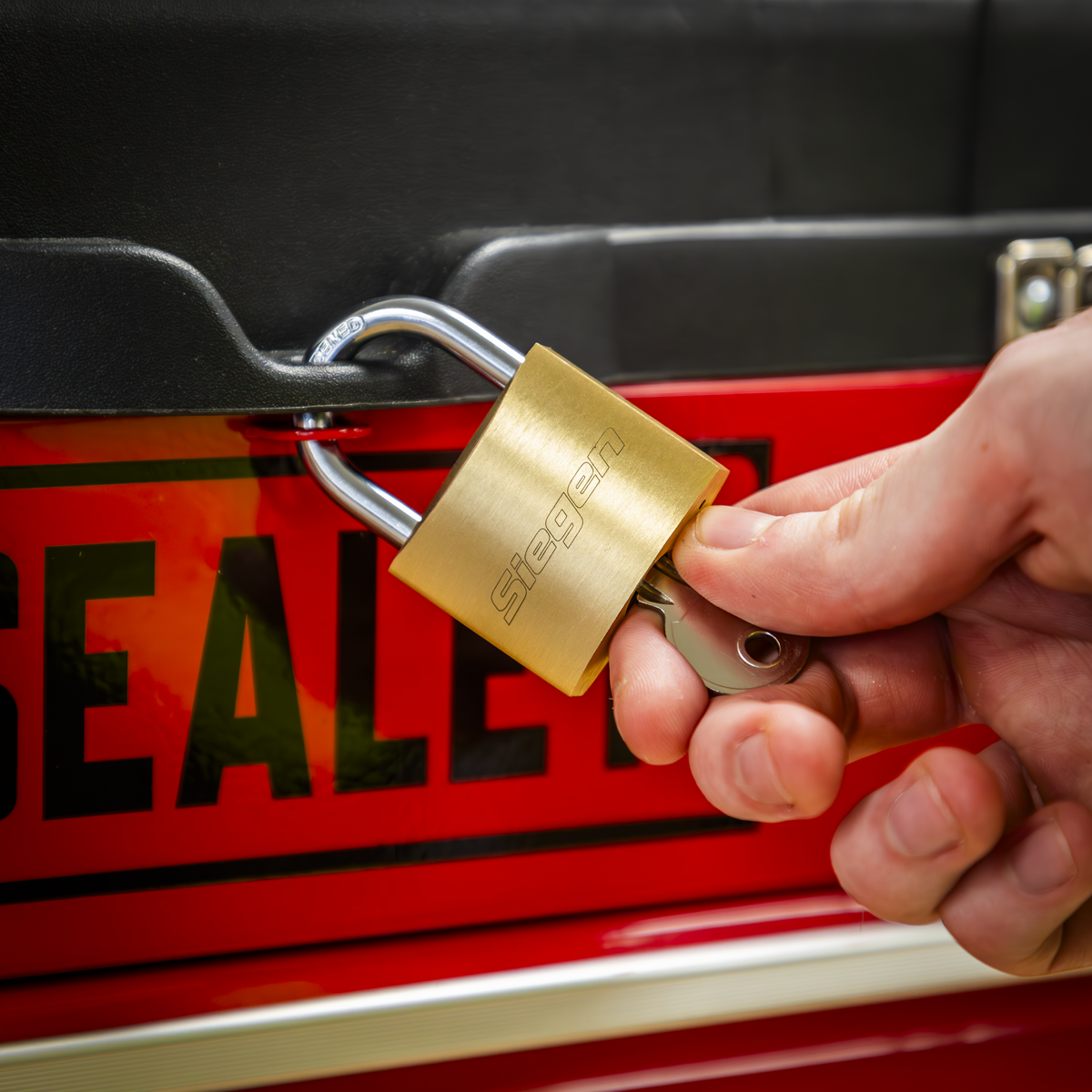 Siegen Brass Body Padlock with Brass Cylinder Keyed Alike - Pack of 4