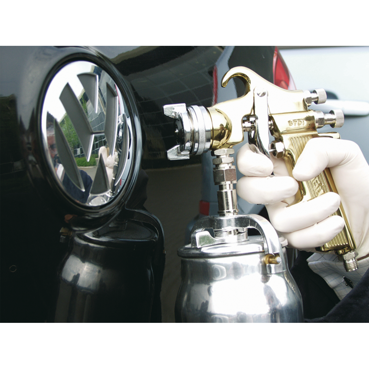 Workshop Gold Series Suction Feed Spray Gun 1.8mm Set-Up