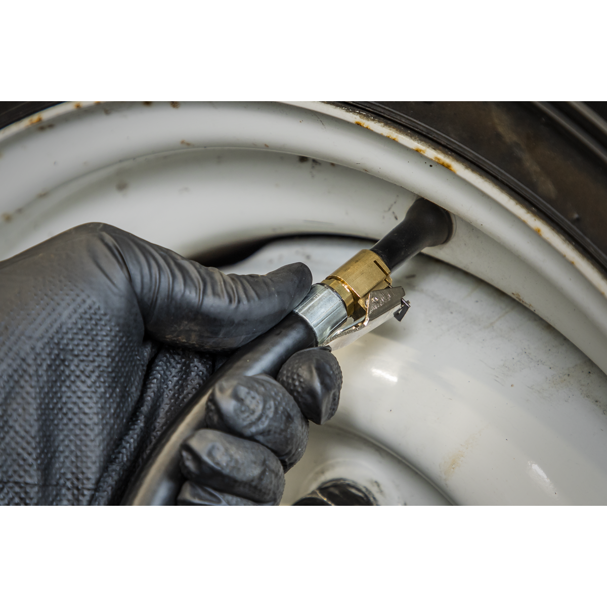 PCL Airlite Eco Tyre Inflator with Clip-On Connector
