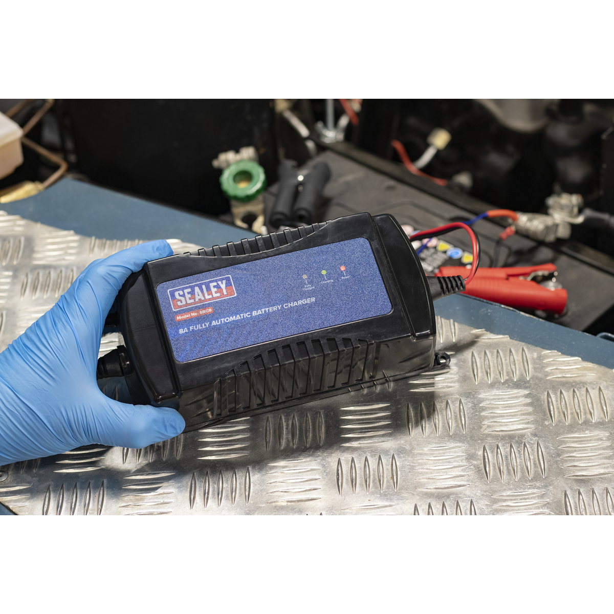 12V Fully Automatic Battery Maintainer/Charger 8A
