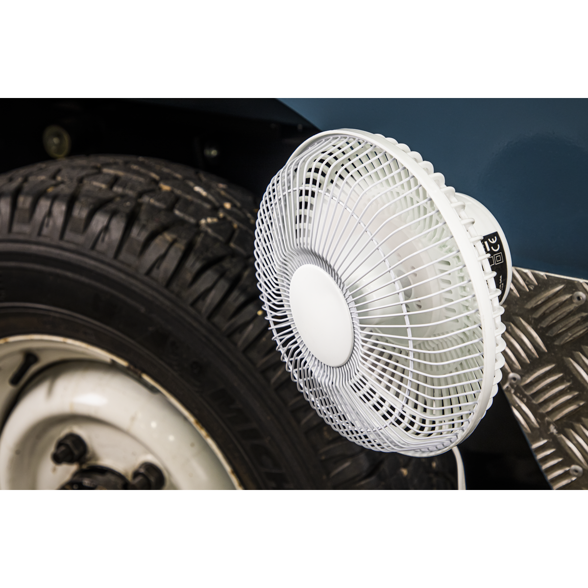2-Speed Clip-On Fan 8" 230V