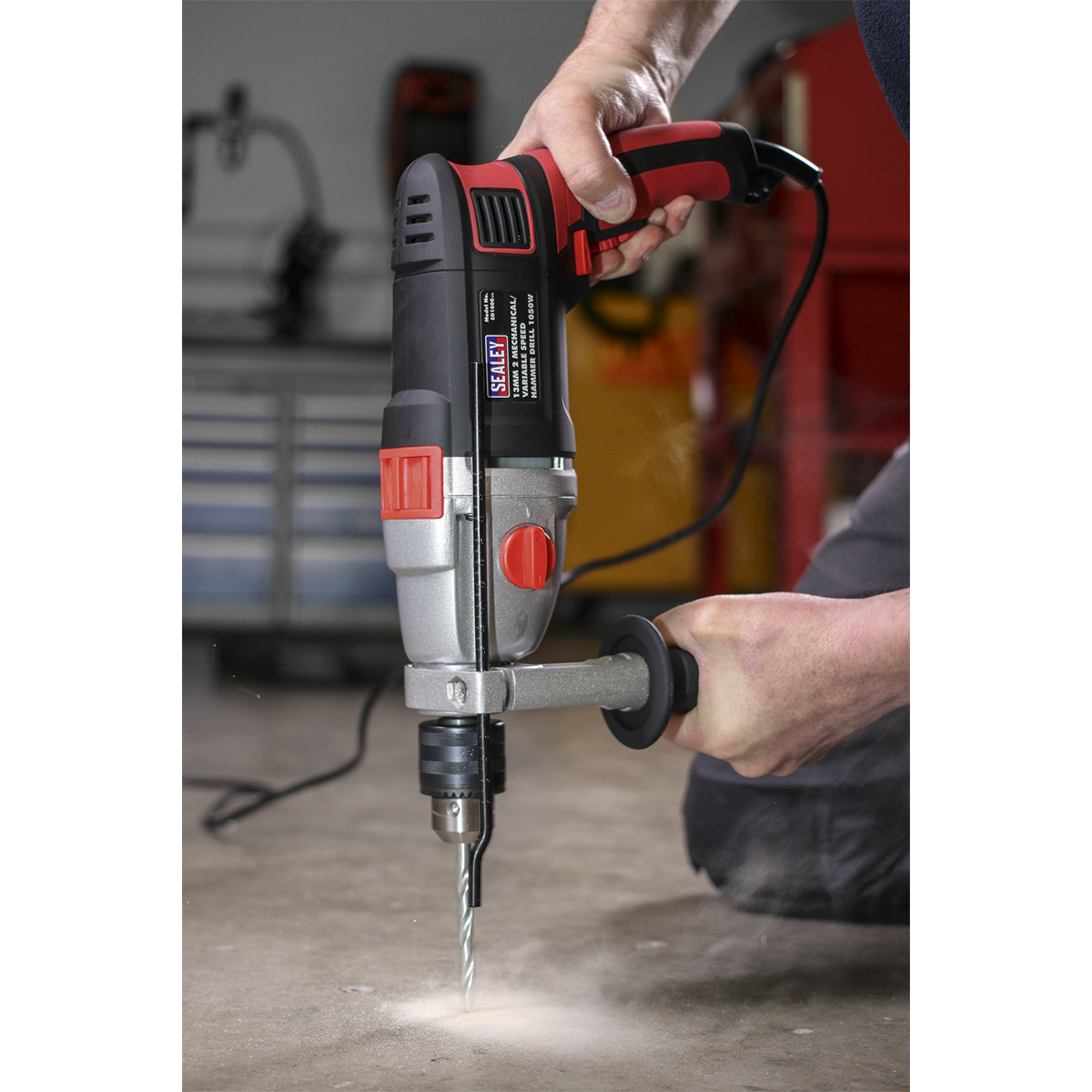 13mm 2 Mechanical/Variable Speed Hammer Drill 1050W/230V