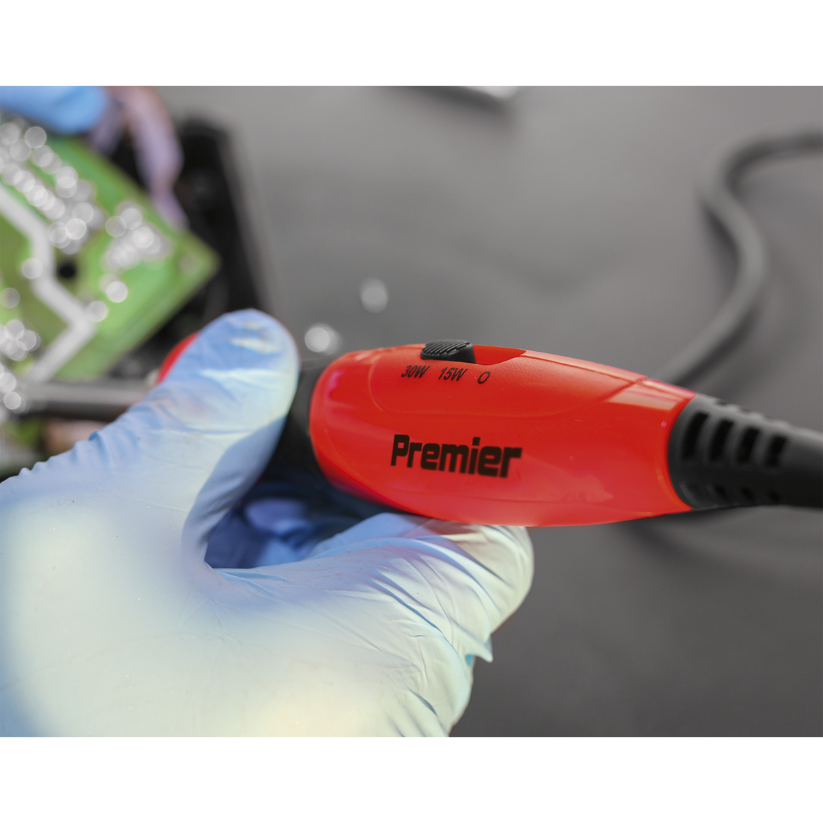 Premier Dual Wattage Professional Soldering Iron with Long-Life Tip 15/30W/230V