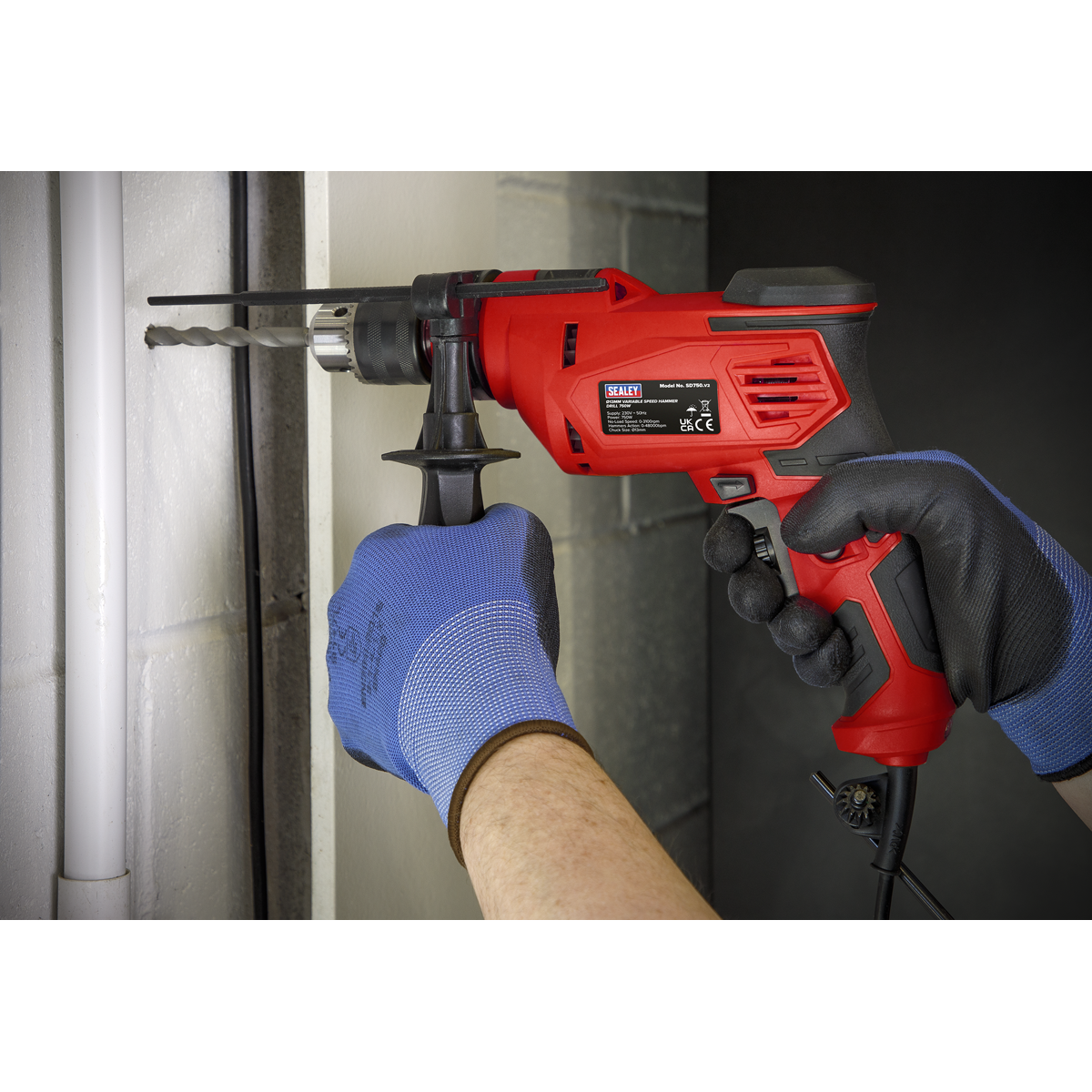 13mm Variable Speed Hammer Drill 750W/230V