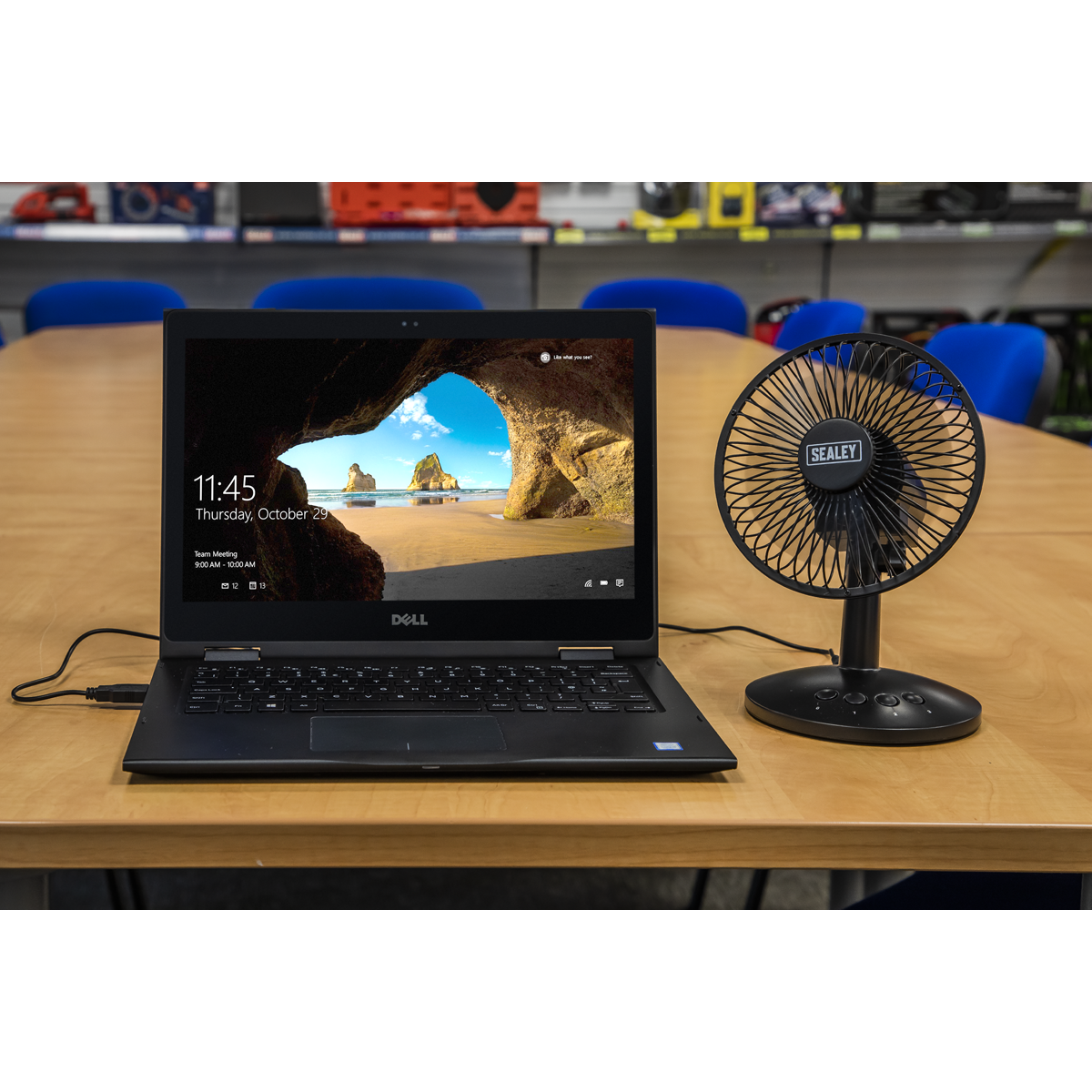 3-Speed Oscillating USB Desk Fan 6"