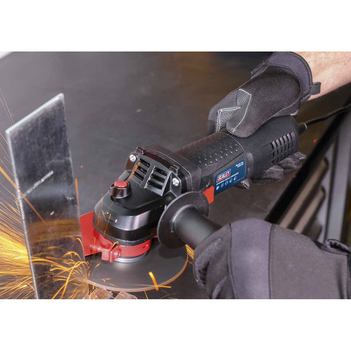 115mm Angle Grinder Slim Body 750W/230V