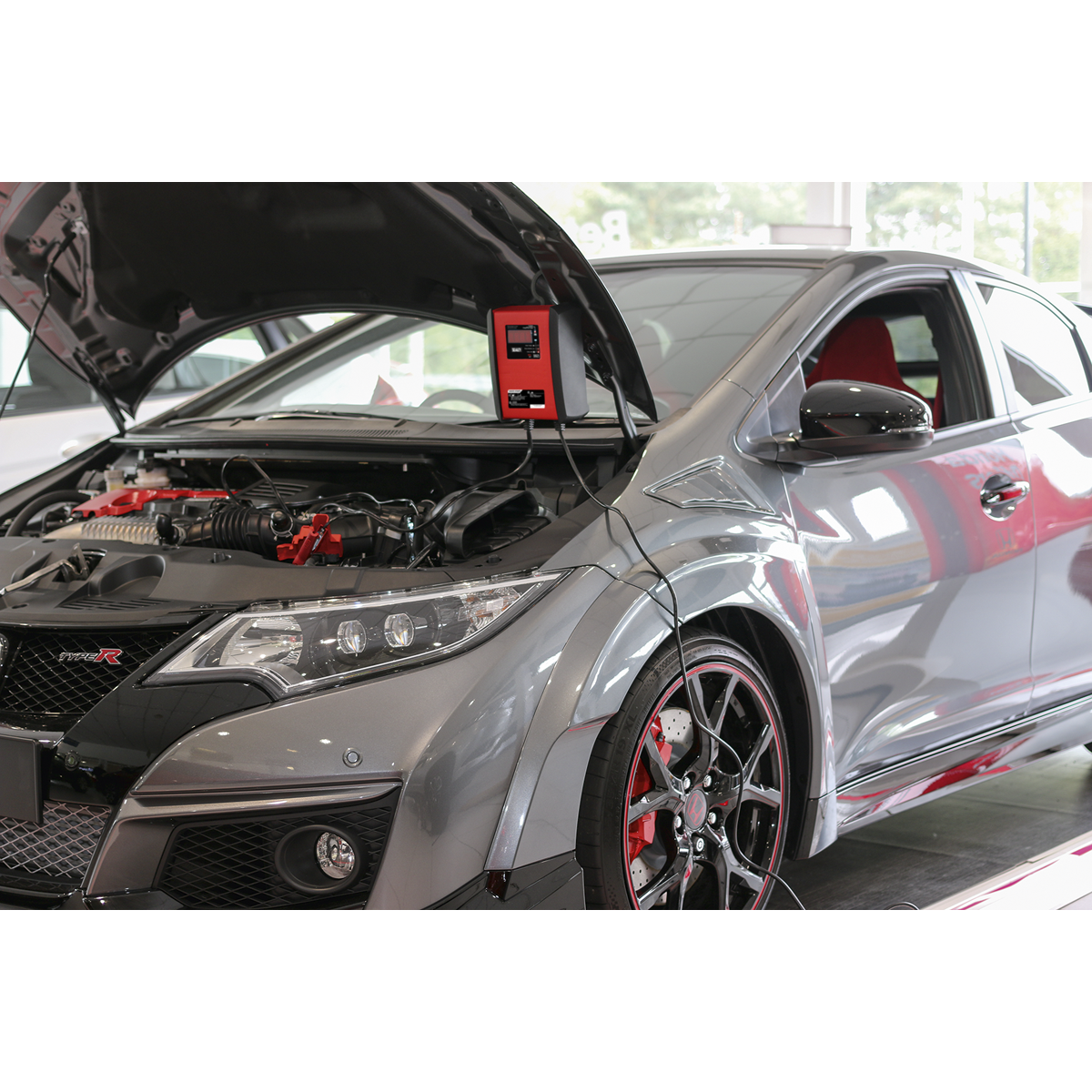12V Intelligent Speed Charge Battery Charger/Maintainer 15A