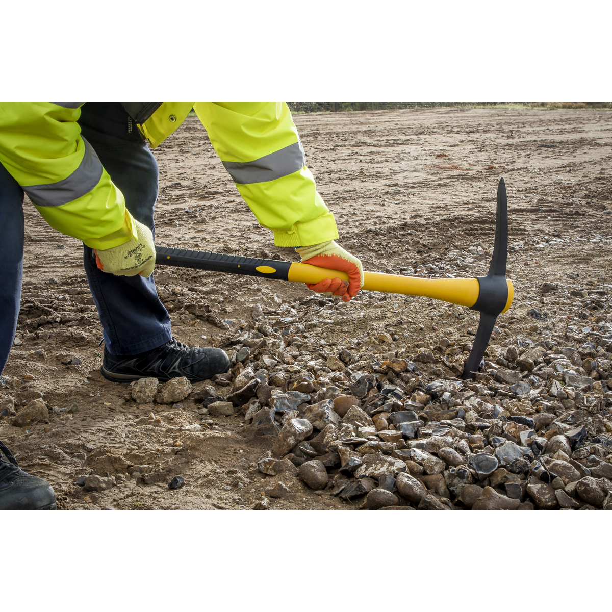 Premier Railroad Pick Axe with Fibreglass Handle