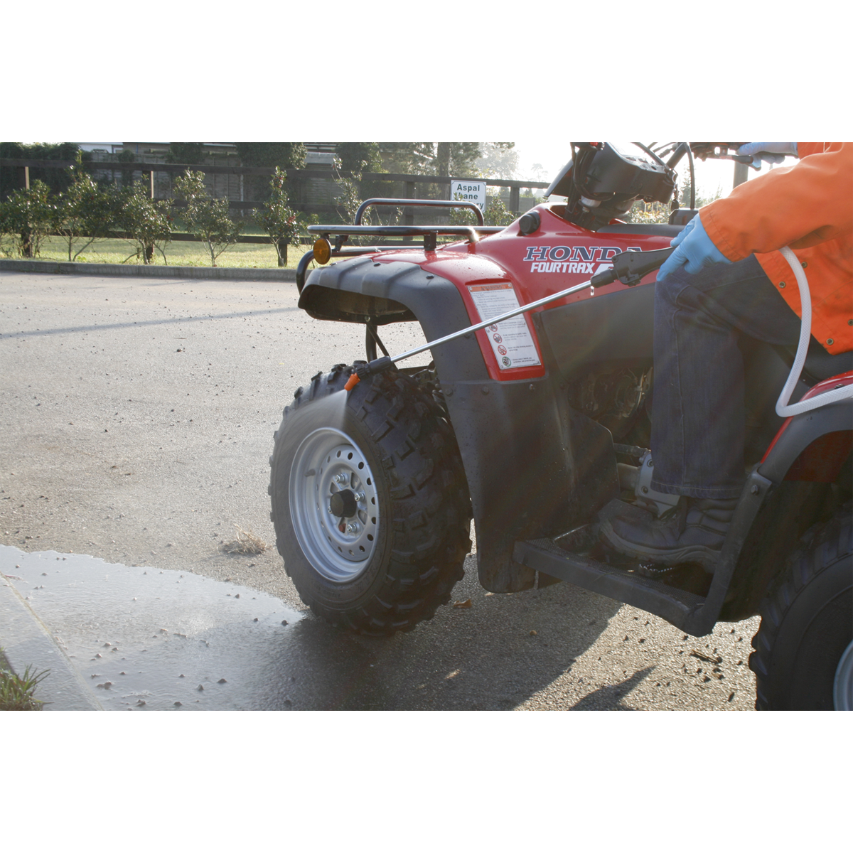 Broadcast/Spot Sprayer 98L 12V