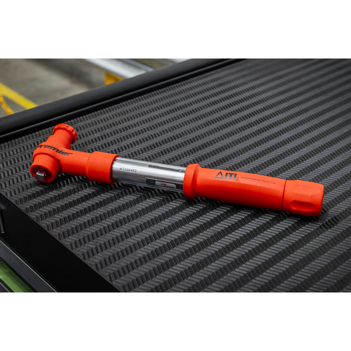 Premier Insulated Torque Wrench 3/8"Sq Drive 12-60Nm