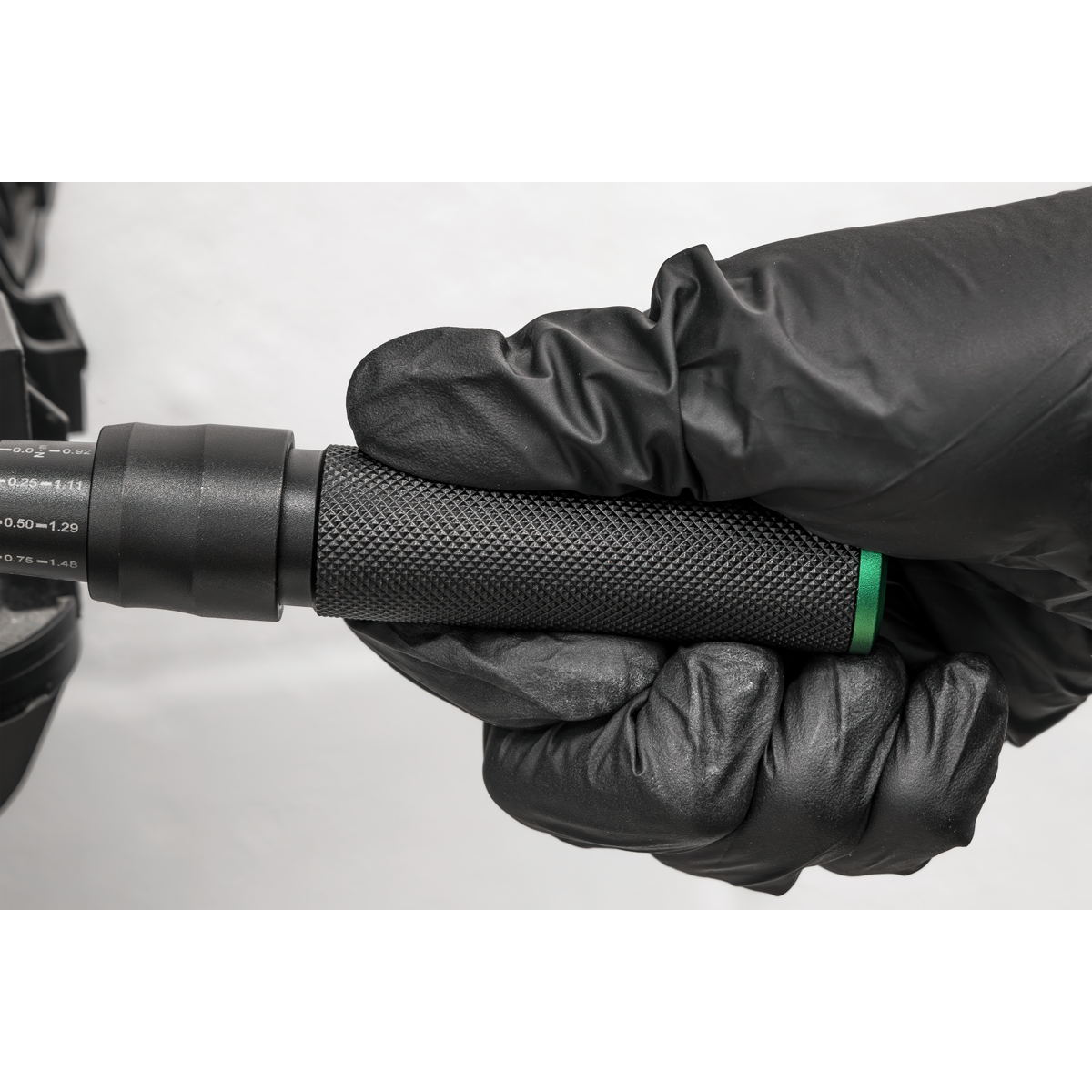 Torque Wrench Micrometer 1/4"Sq Drive Calibrated 5-25Nm - Premier Black