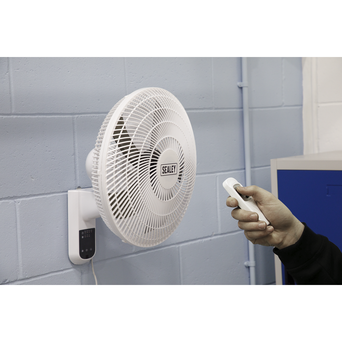 3-Speed Wall Fan with Remote Control 16" 230V