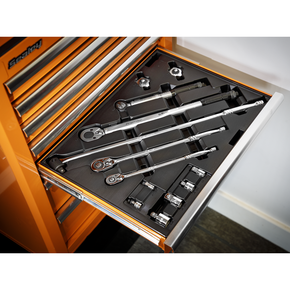 Premier Ratchet, Torque Wrench, Breaker Bar & Socket Adaptor Set with Tool Tray 13pc