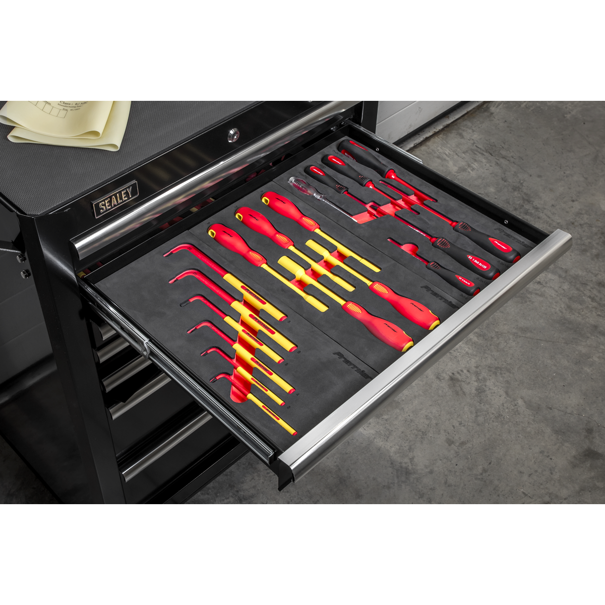Insulated Tool Kit with 7 Drawer Rollcab 63pc